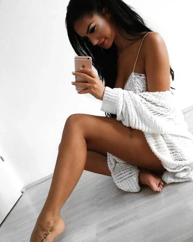 Antonija K - 'Phù thủy makeup' nóng bỏng tiếp lửa cùng Croatia - Bóng Đá