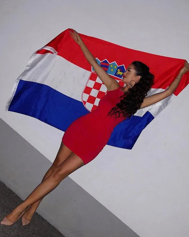 Antonija K - 'Phù thủy makeup' nóng bỏng tiếp lửa cùng Croatia - Bóng Đá