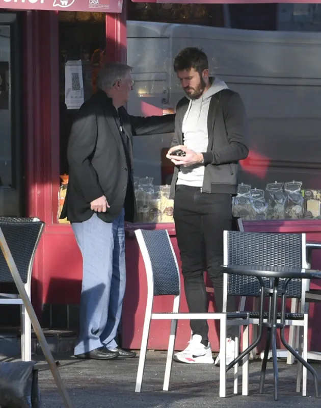 Sir Alex Ferguson and Man Utd hero Michael Carrick - Bóng Đá