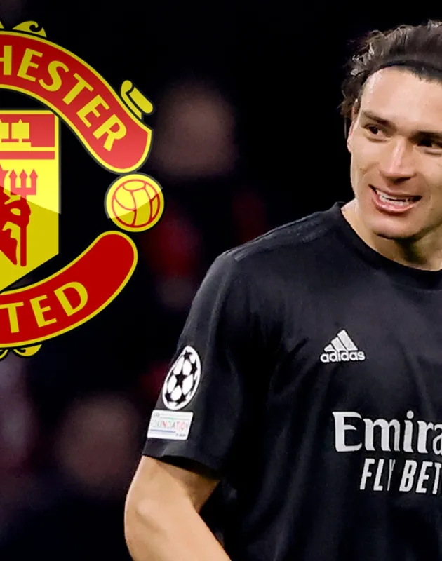 Manchester United have interest in Pau Torres and Darwin Nunez as they look to bolster their squad.  - Bóng Đá