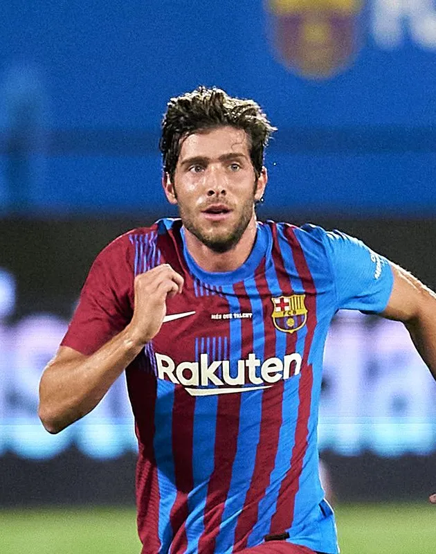 CHÍNH THỨC: Barca gia hạn với Sergi Roberto - Bóng Đá