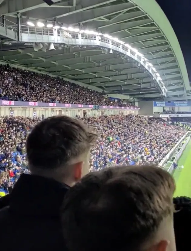 Brighton vs Crystal Palace SUSPENDED as floodlights go out at Amex - Bóng Đá