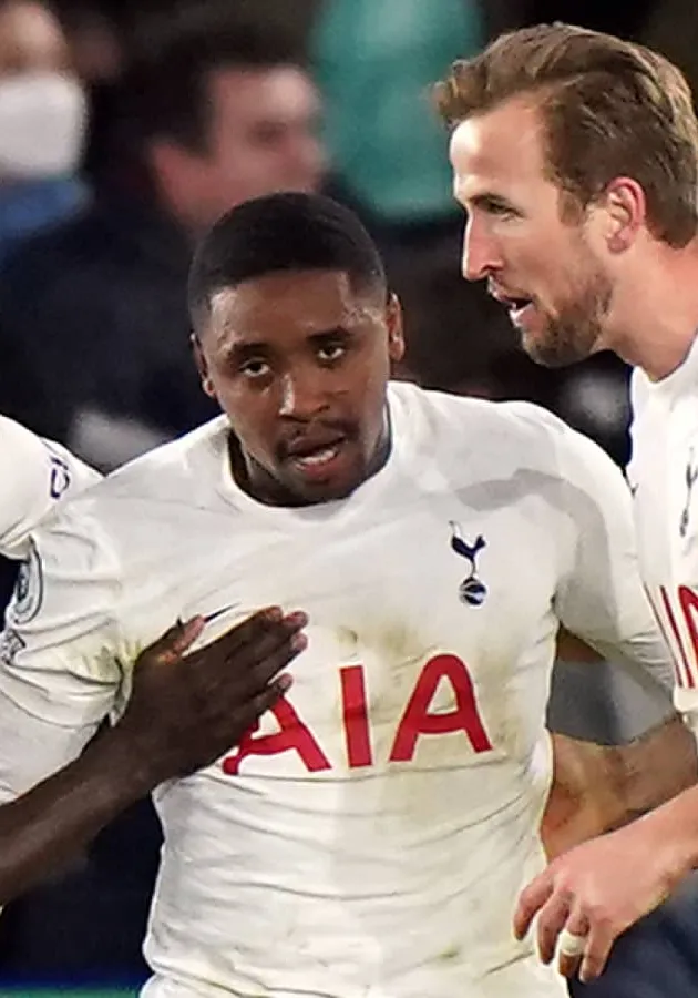 Arsenal are reportedly pondering a shock move for Tottenham star Steven Bergwijn - Bóng Đá