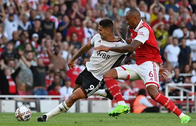 Người thắng kẻ thua sau trận Arsenal 2-1 Fulham - Bóng Đá