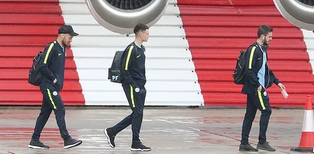 Thua sốc Lyon, 'tội đồ' của Man City vẫn chưa hoàn hồn trở lại - Bóng Đá