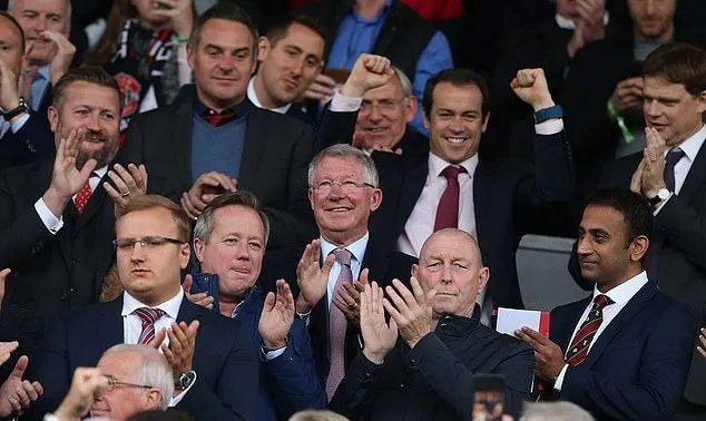 Xuất hiện điều đặc biệt nhất trong ngày Sir Alex Ferguson trở lại Old Trafford - Bóng Đá