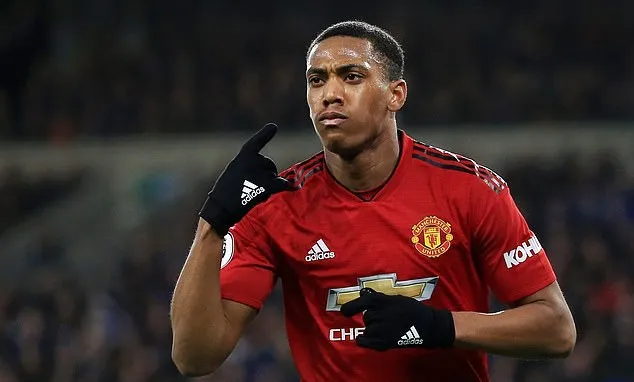5 điều có thể bỏ lỡ trận Cardiff 1-5 Man Utd: Lần thứ 100 cho Martial! - Bóng Đá