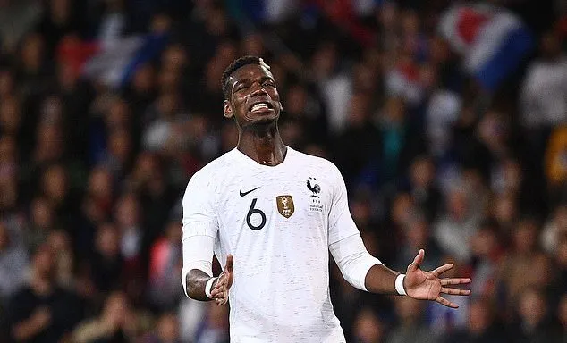 Pogba gây hấn - Bóng Đá