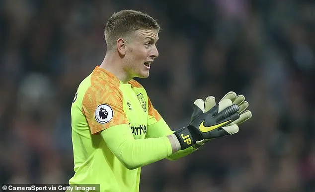 Jordan Pickford danh nhau - Bóng Đá