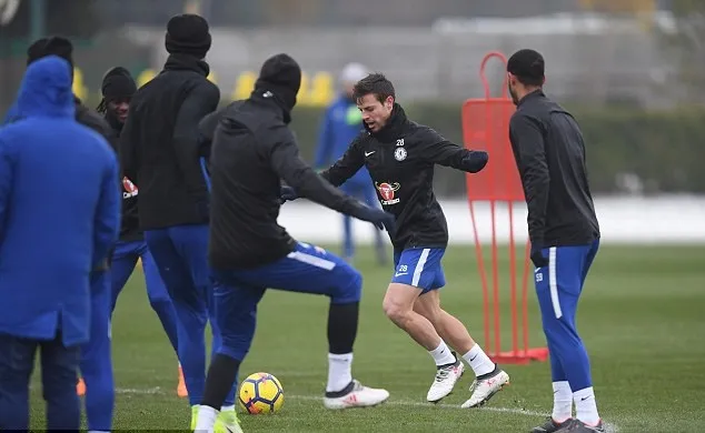 Áp lực bủa vây, Conte quát tháo ầm ĩ trên sân tập Chelsea - Bóng Đá