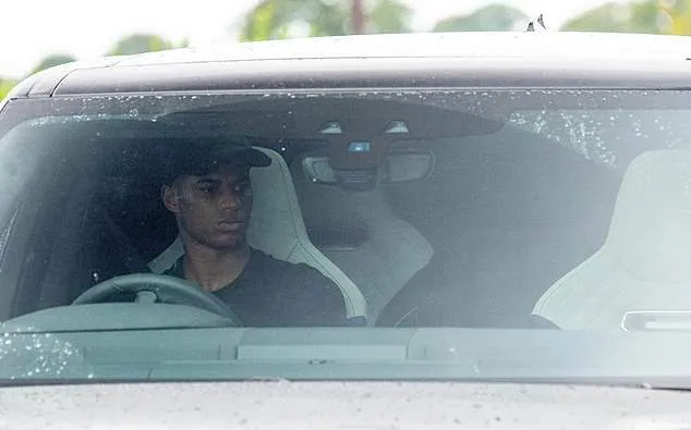 Man Utd đến sân tập - Bóng Đá