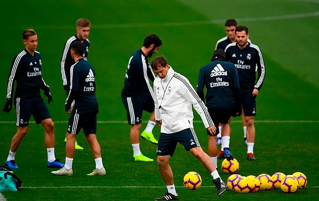 El Clasico cận kề, HLV Lopetegui và cầu thủ Real Madrid coi như không - Bóng Đá