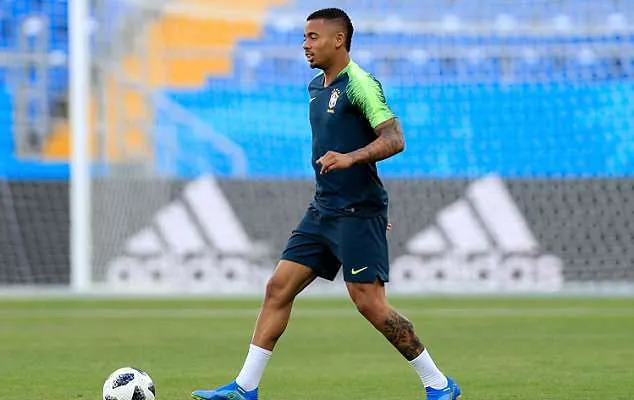 Neymar 'trình làng' kiểu tóc mới cực độc - Bóng Đá