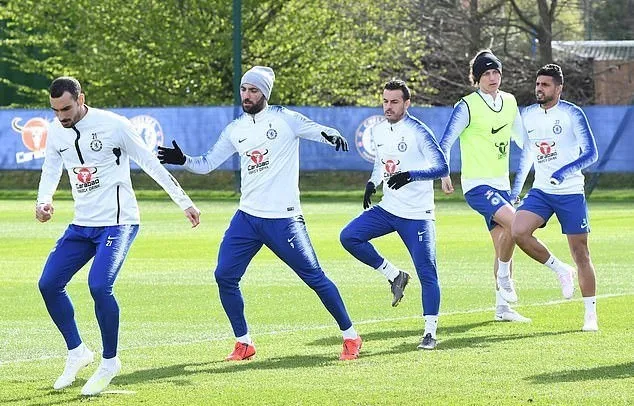 Chelsea tập - Bóng Đá