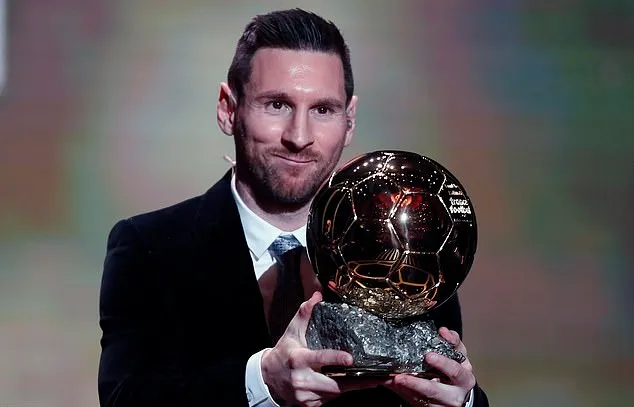 Lionel Messi wins record SIXTH Ballon d'Or as he edges out Liverpool's Virgil van Dijk... with Cristiano Ronaldo snubbing Paris ceremony - Bóng Đá