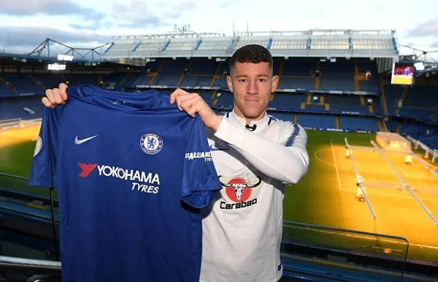 Ross Barkley rạng rỡ khoe áo đấu Chelsea - Bóng Đá