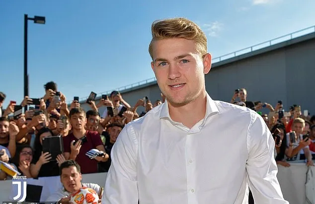 Ảnh De Ligt tới Juve kiểm tra y tế - Bóng Đá