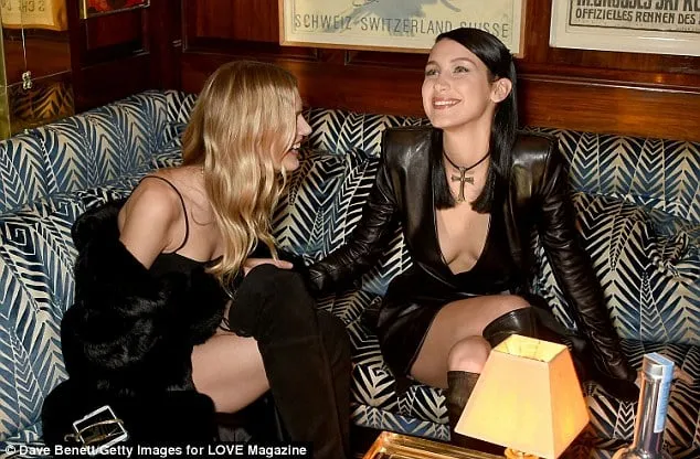 bella-hadid-phnutoday 2