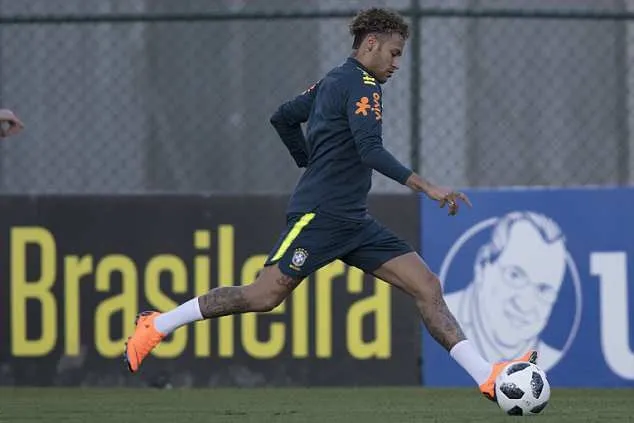 neymar tập luyện - Bóng Đá