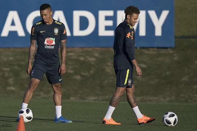 neymar tập luyện - Bóng Đá