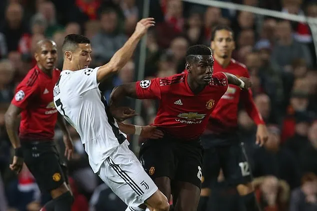 Man Utd thua trận, Pogba làm điều này với các cầu thủ Juventus - Bóng Đá