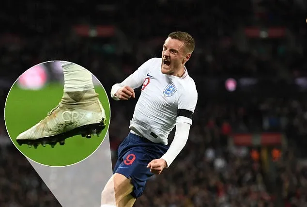 Những điều có thể bỏ lỡ trận Anh 1-1 Italia: Vardy 'cậy nhờ' Ronaldo - Bóng Đá