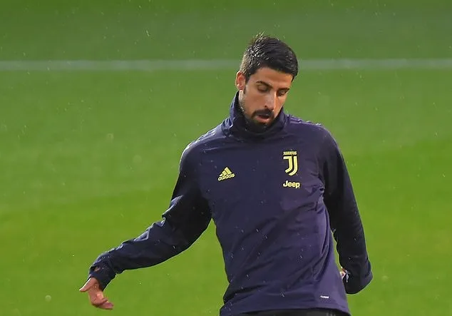 Ronaldo chỉ mặt đồng đội, Juventus chờ hạ Man Utd - Bóng Đá