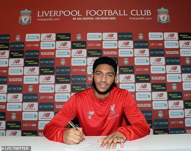 Joe Gomez gia hạn hợp đồng với Liverpool - Bóng Đá