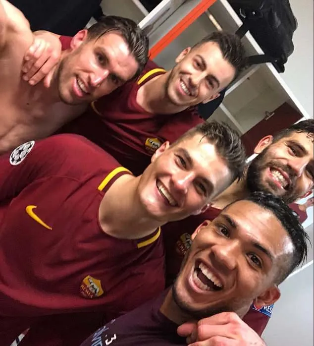 AS Roma hủy diệt Barca, thành Rome mở hội - Bóng Đá