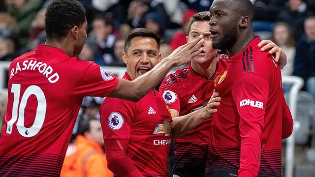 Ole Gunnar Solskjaer did what he did as a player in Man Utd vs Newcastle - Bóng Đá