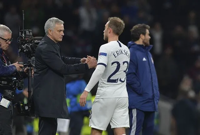 Dimitar Berbatov comments on Jose Mourinho treatment of Christian Eriksen at Tottenham - Bóng Đá