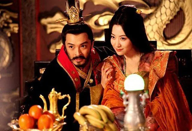 Cuộc đời gian truân qua 6 đời vua