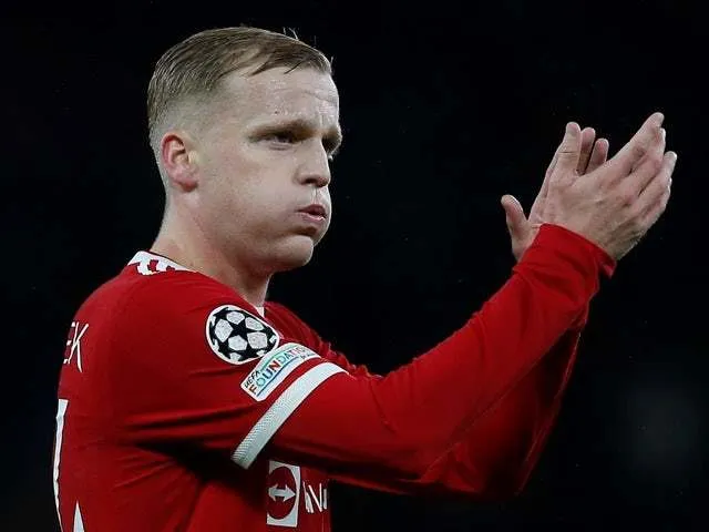 Sự khác biệt của Donny van de Beek - Bóng Đá