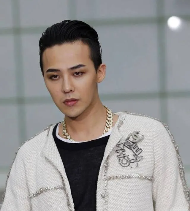 hop-dem-g-dragon-mat-bao-nhieu-tien-2