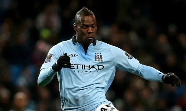 Mario Balotelli gia nhập đội hình huyền thoại của Manchester City - Bóng Đá