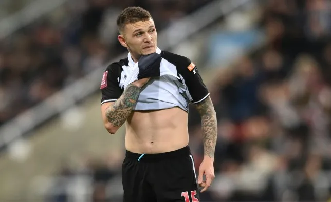 Trippier lại đá phạt thành bàn hạ Aston Villa của Gerrard, Man Utd có tiếc? - Bóng Đá