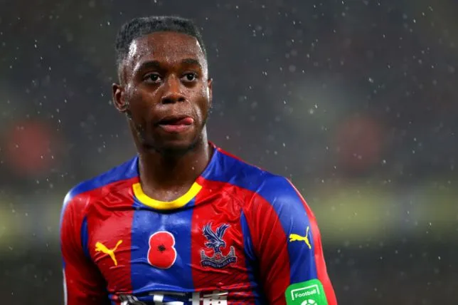 Manchester United battling Chelsea for Crystal Palace star Aaron Wan-Bissaka   - Bóng Đá