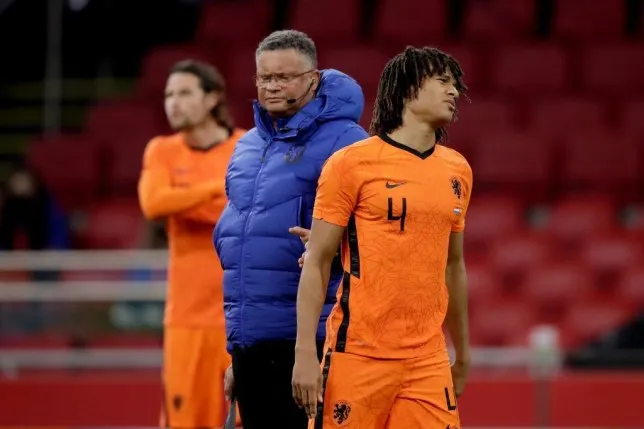 Manchester City star Nathan Ake forced off injured in Netherlands vs Spain friendly - Bóng Đá