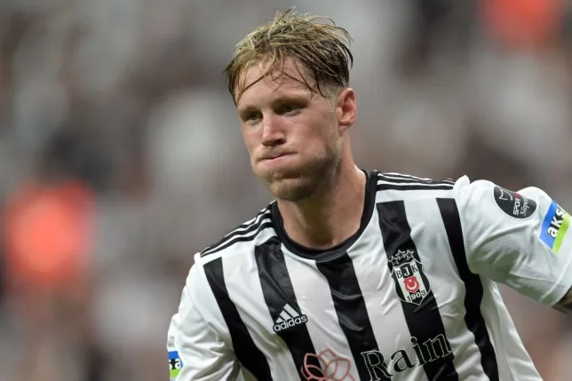 Besiktas president explains Wout Weghorst delay after Manchester United agree fee - Bóng Đá