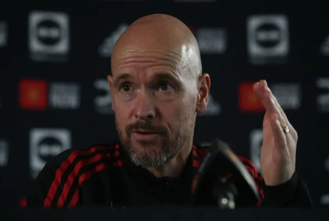 Ten Hag dập tắt nỗi lo về Antony và Martinez - Bóng Đá