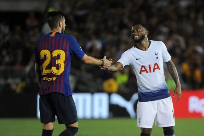 Ảnh sau trận Barca - Tottenham - Bóng Đá