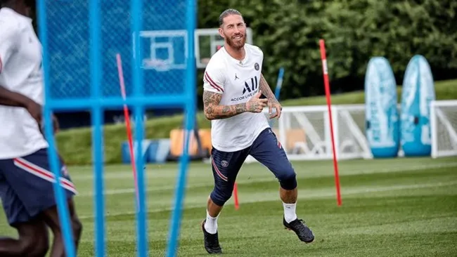 Ramos đứng trước cơ hội trở về Bernabeu - Bóng Đá