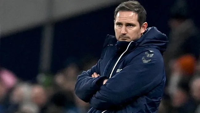 Lampard reaches out to Chelsea at 'tough time' - Bóng Đá