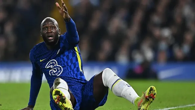 Martinez suggests Lukaku should leave Chelsea to secure World Cup spot - Bóng Đá