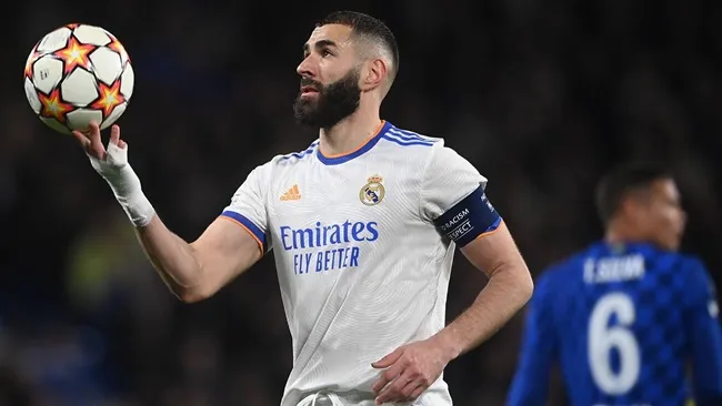 Sao Real thi đấu như “bóng ma” là điều biến Benzema thành siêu tiền đạo - Bóng Đá