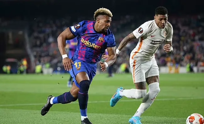 Barcelona push for swap deal to get around £29m transfer fee for on-loan winger Adama Traore - Bóng Đá