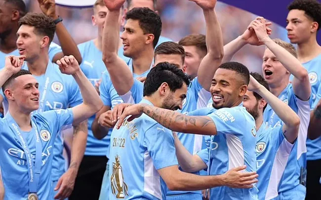 Ilkay Gundogan reveals he 'will sit down' with Manchester City - Bóng Đá