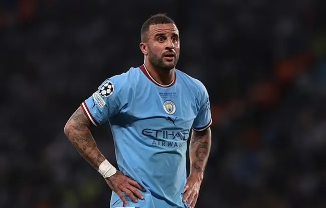 Kyle Walker 'is still undecided on his Man City future' - Bóng Đá