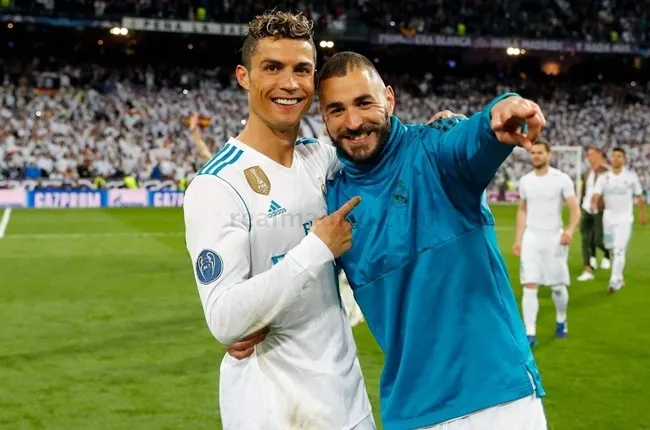 Bừng sáng tại Champions League, Benzema đã thoát khỏi cái bóng của Ronaldo - Bóng Đá