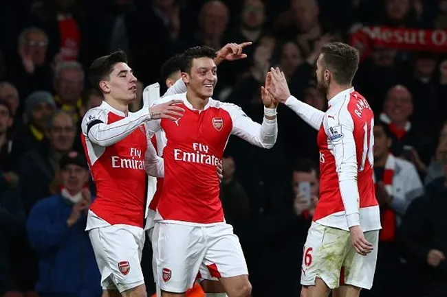 4 đội bóng nào ở Ngoại hạng Anh sẽ giành suất dự Champions League vào cuối mùa? - Bóng Đá